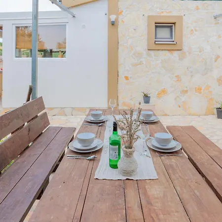 House Fjaka Сasa de vacaciones Bulic